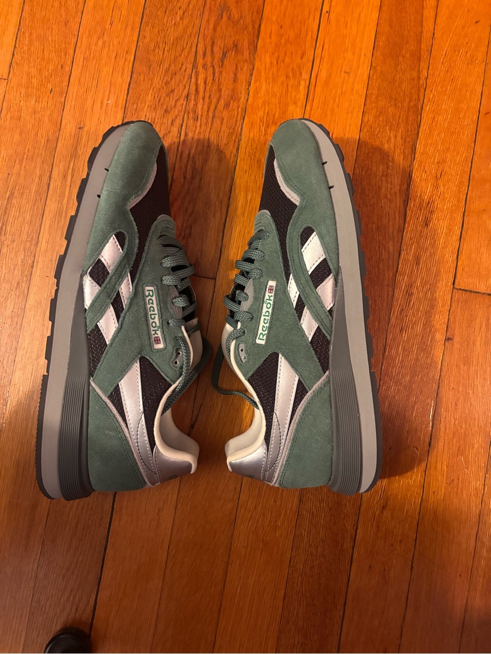 Men’s Classic Reeboks